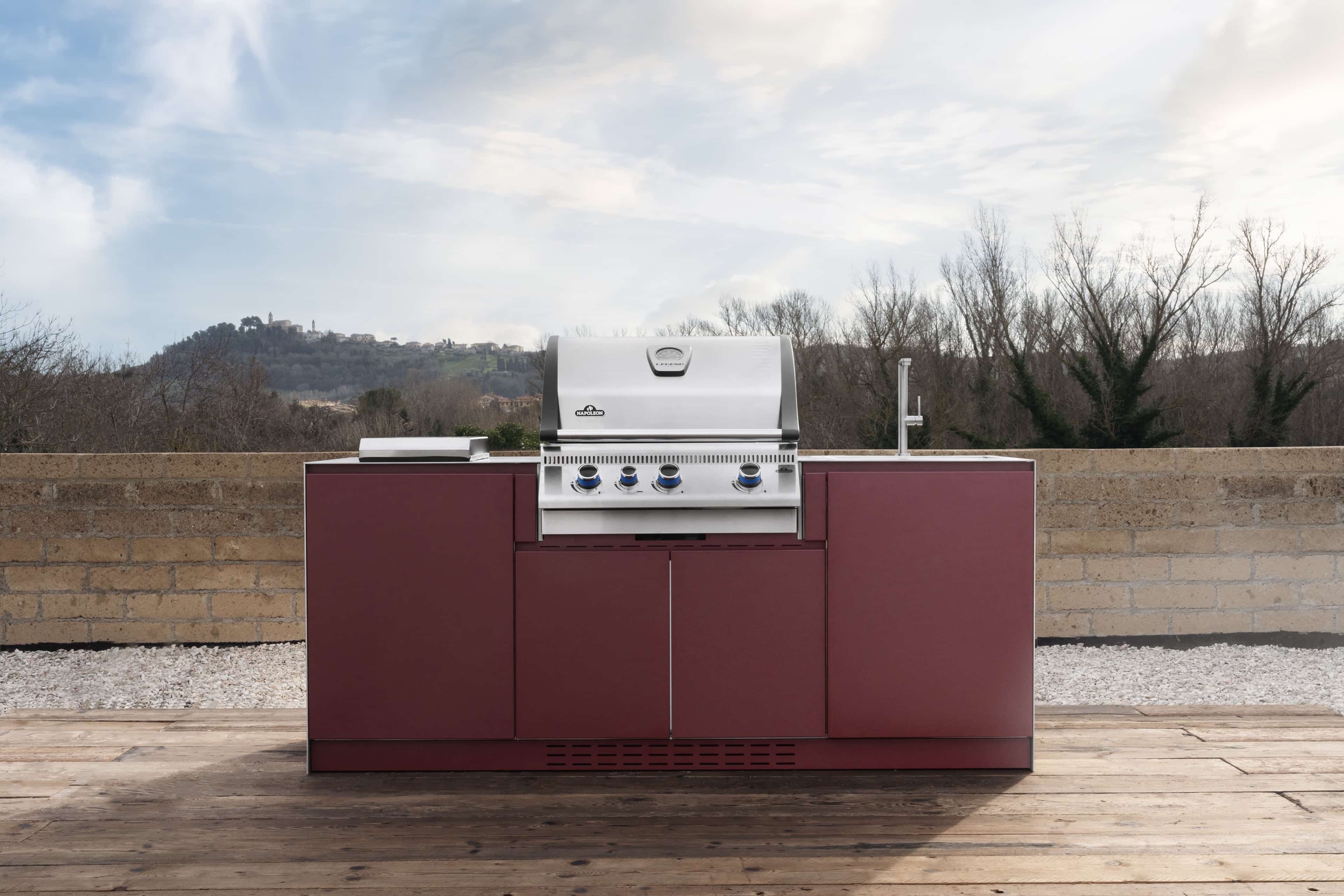Outdoors Kitchen in florida